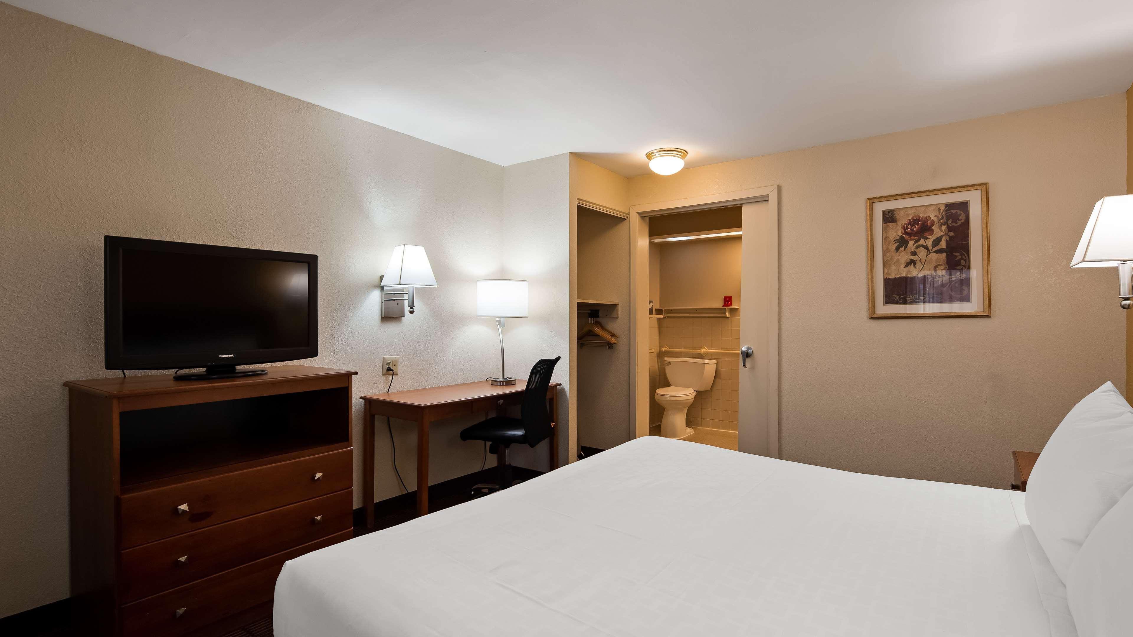 Surestay Hotel By Best Western Ист-Брунсвик Экстерьер фото