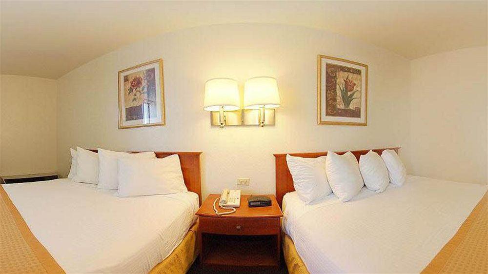 Surestay Hotel By Best Western Ист-Брунсвик Экстерьер фото