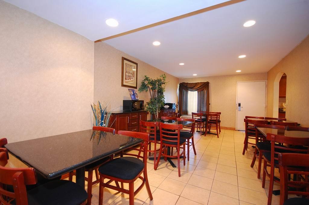 Surestay Hotel By Best Western Ист-Брунсвик Ресторан фото