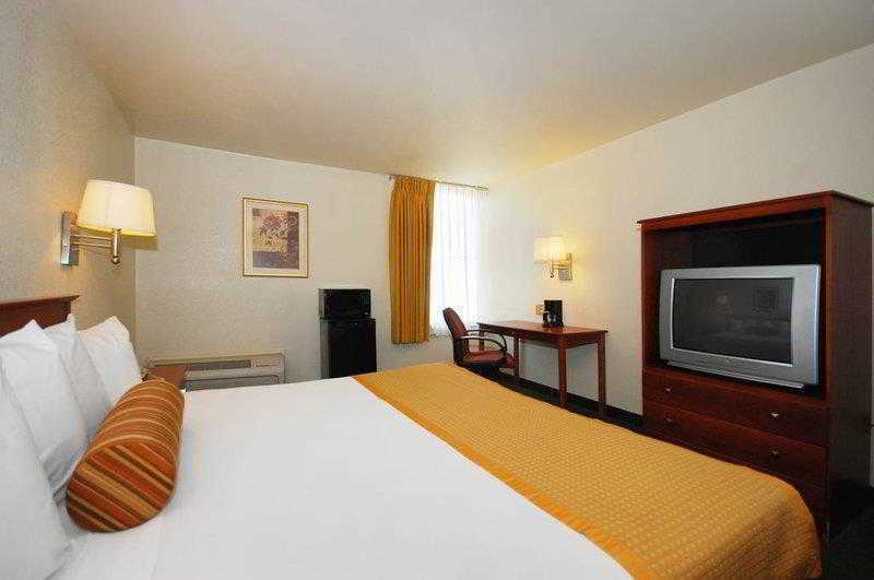 Surestay Hotel By Best Western Ист-Брунсвик Экстерьер фото